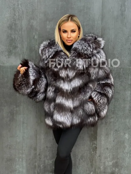 Шуба натуральная из чернобурки с капюшоном - фото 10