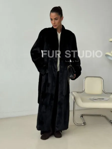 Длинная черная норковая шуба - фото 10
