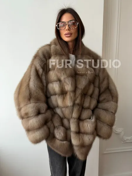 Шуба оверсайз из куницы - фото 0