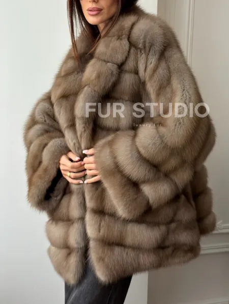 Шуба оверсайз из куницы - фото 3
