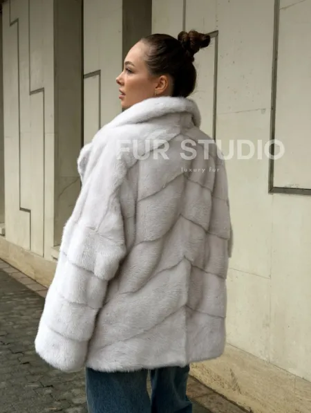 Светлый норковый полушубок - фото 10