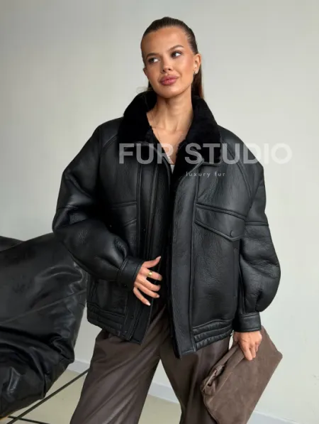 Черная натуральная дубленка из овчины - фото 3