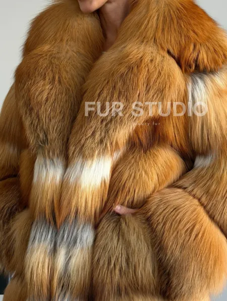 Шуба из меха огненной лисы - фото 1