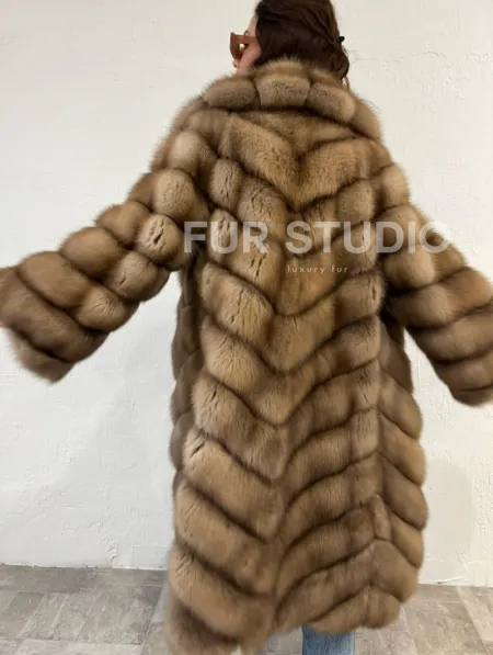 Шуба из меха куницы воротник шаль - фото 3