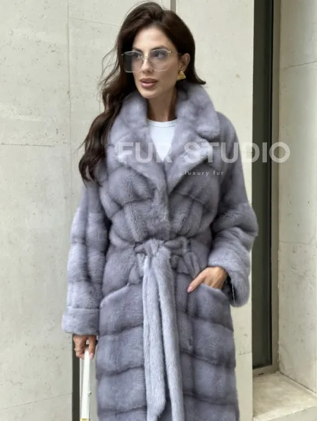 Пальто из голубой норки - фото 1