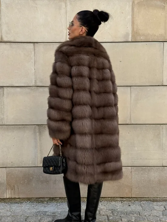 Шуба из куницы в цвете Tartufo  английский воротник - фото 11