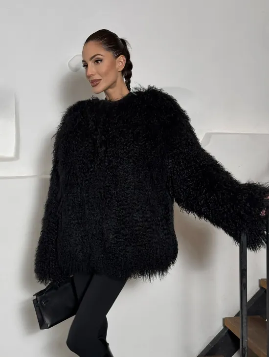 Черная шуба из меха ламы воротник шанель - фото 6