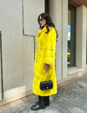 Шуба из меха норки в лимонном цвете - фото 4