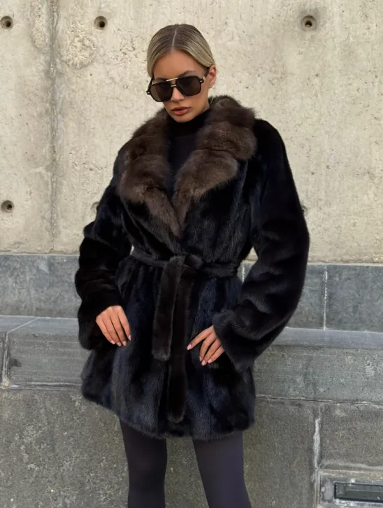 Норковая шуба махагон с куницей - фото 8