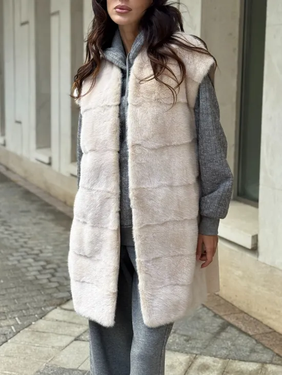 Комбинированный жилет из меха норки и шерсти - фото 1