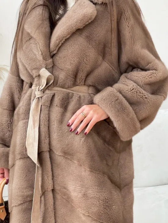 Шуба кимоно из скандинавской норки в цвете пастель - фото 1