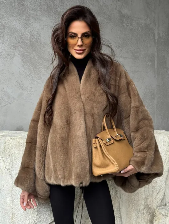 Норковое пончо с рукавами «летучая мышь» - фото 5