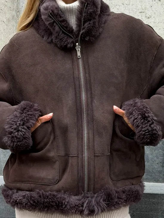 Натуральная двухсторонняя дубленка - бомбер - фото 1