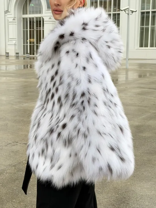 Шуба из лисьего меха под рысь с капюшоном - фото 3