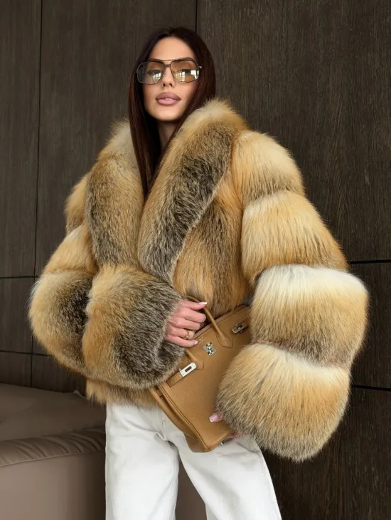 Полушубок-кроп с шалевым воротником из лисы - фото 0