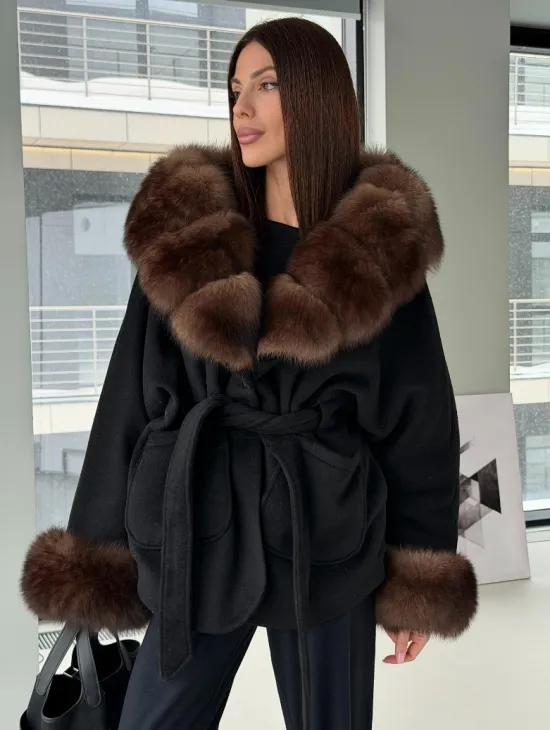 Пальто с капюшоном из финского песца - фото 7