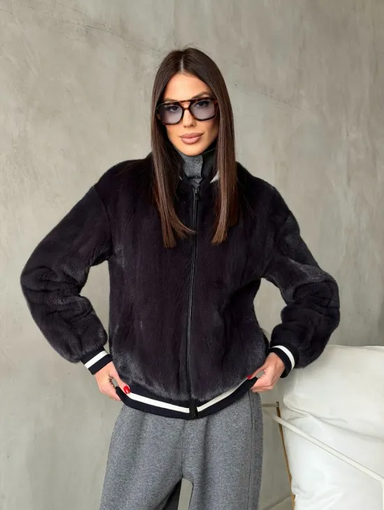 Бомбер из меха норки в цвете графит - фото 10