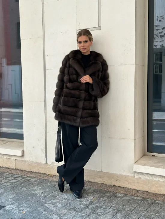 Полушубок - жакет из меха соболя английский воротник - фото 4