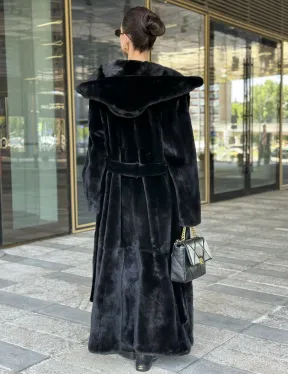 Удлиненная шуба из норки BLACKGLAMA с капюшоном - фото 6