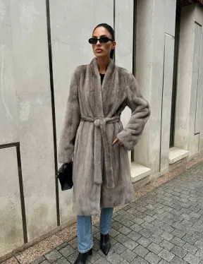 Стильная шуба из скандинавской норки - фото 6